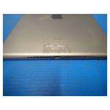 Apple iPad 5th Gen A1822 // 32GB of storage // WIFI Only // Includes Charging Cable