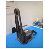 Montgomery Ward YWL-45200 Belt Sander // No buttons, switches or settings, just plug-in and go