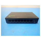 TRENDnet TEG-S82g 8-Port gigabit Ethernet Switch // No Cables