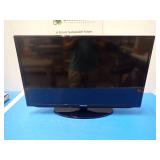Samsung UN32H5203AF Smart TV // 31.5" screen with 1920 x 1080 HD Resolution // Includes power cable and remote