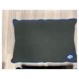 4 Sealey Pillows