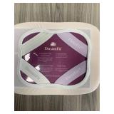 4 sets of Dreamfit 360 First Fit Sheet Set