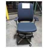 STEELCASE AMIA ASSORTED COLOR BASE  STOOLS