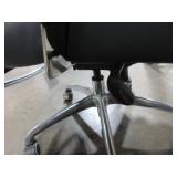 GLOBAL AND KRUG OFFICE CHAIRS