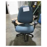 9 TO 5 BARIATRIC OFFICE CHAIR