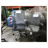 9 TO 5  OFFICE CHAIRS