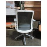 AMQ OFFICE CHAIRS