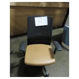 AMQ OFFICE CHAIRS