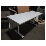 SPEC FLIP TOP TABLE