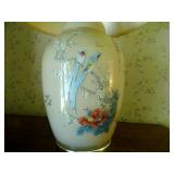 decorative table lamp w/bird design...