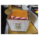 misc. items includes; banana hanger...