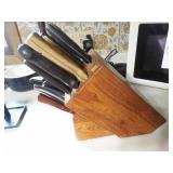 Knife Block filled w/knives...