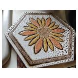 variety of trivets x7...