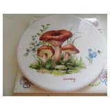 variety of trivets x7...