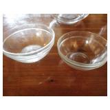 random glass mixing bowls x5...
