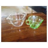 2 glass measuring cups (green one-2...