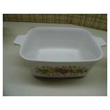 1 smaller vintage Pyrex casserole d...