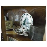 random Christmas dishware...