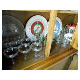 random Christmas dishware...