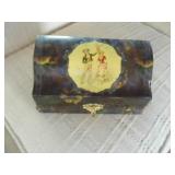 collectable wooden box, vintage Spr...