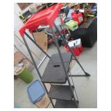 Cosco fold up 3-rung step stool wit...