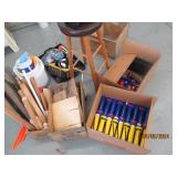 Large lot of Vintage wood crates, s...