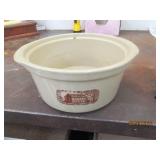 Western Stoneware Crock...