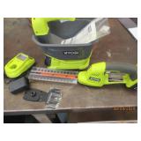 Near new Ryobi 18v seed spreader, s...