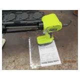 Near new Ryobi 18v caulking gun wit...
