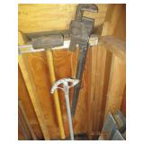 Vintage 36" pipe wrench, pipe bende...