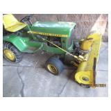 John Deere 140 tractor with hydraul...