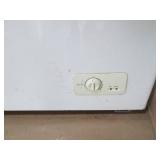 ewave chest freezer approx. 3