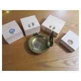 Small wood boxes and a vintage meta...