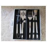 BBQ set, new in a metal vase...