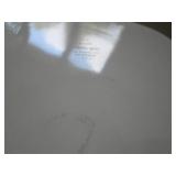 vintage Pyrex casserole dish w/cove...