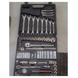 New in case 1/4", 3/8" and 1/2" dri...