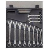 New in case 1/4", 3/8" and 1/2" dri...