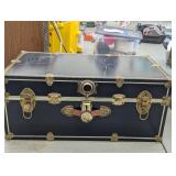 Blue Vintage footlocker storage tru...