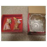 Box of picture frames and box of bl...