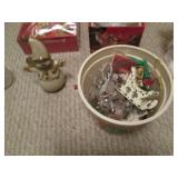 Box of picture frames and box of bl...