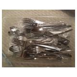 Assortment of vintage and retro sil...