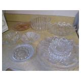 Large lot of kitchen items...