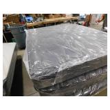 Queen Mattress-- 8 inches thick