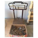Antique Howe Scale 4047 with Weights