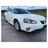 2006 Pontiac Grand Prix - 2 OWNERS