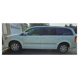 2010 Chrysler Town & Country Touring Pwr Liftgate 4dr Wagon Touring (135,225 miles)