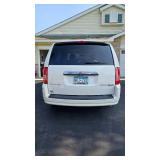 2010 Chrysler Town & Country Touring Pwr Liftgate 4dr Wagon Touring (135,225 miles)