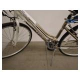 Giant Cypress Hybrid Bicycle