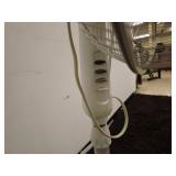 Comfort Zone standing fan three speed. works