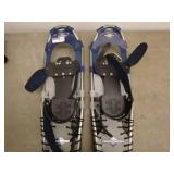L.L.Bean Pathfinder 26 Snowshoes with Yukon Poles